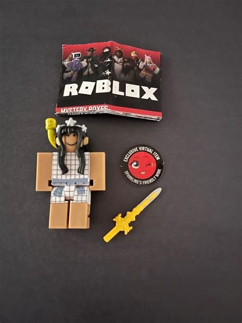 Roblox Series 10 CREATOR: SPARKLINGS Figure +SPARKLING& 