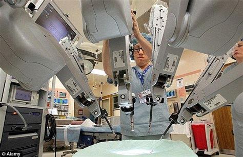 Robot Bedah & AI: Masa Depan Kedokteran