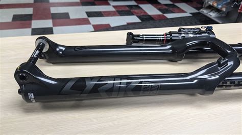 Rock Shox Lyric Select