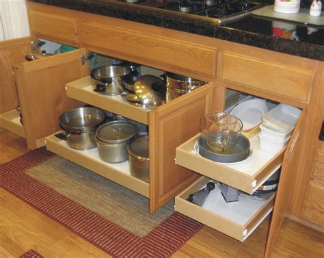 ''kitchenlighting'' Slide out shelves, Building kitchen