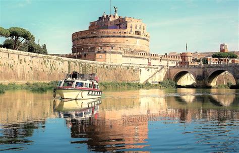 Rome Boat Tour