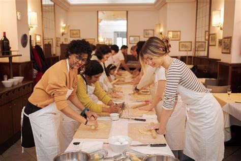 Rome Fettuccine Pasta Class: A Tasty Review
