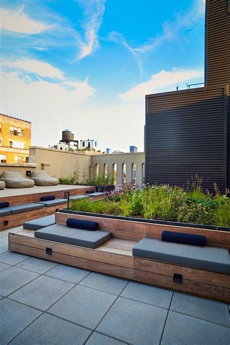 10 Captivating Rooftop Seating Spaces That Will Thrill You