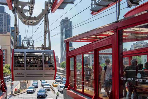 Roosevelt Island Atmosphere