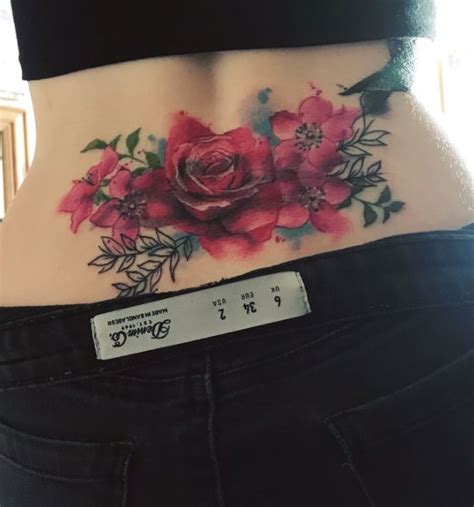 61 Lovely Rose Tattoos For Back