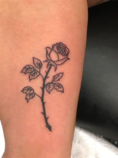 Adorable 29 Beautiful Rose Outline Tattoos Ideas source