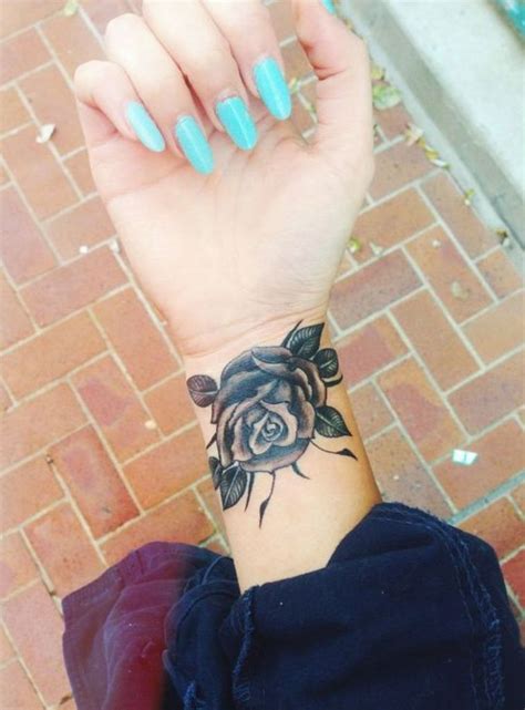 15 Delightful Black Rose Tattoos On Wrist