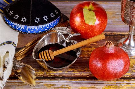 Rosh Hashanah: What Do You Do to Celebrate the Jewish New Year?