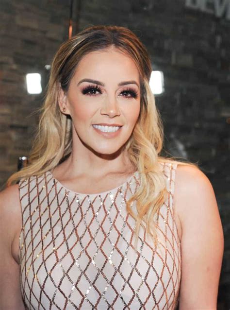 Rosie Rivera's First Marriage: The Untold Story of Her Journey to Finding Love and Happiness