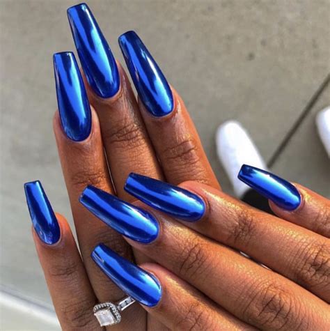 Royal blue chrome nails Blue chrome nails, Chrome nails, Nails