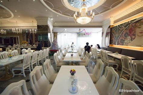 Royal Benja Hotel Bangkok Restaurant