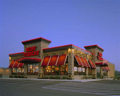 Ruby Tuesdays Restaurant Exterior