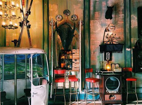 Ruin Bar Decorations