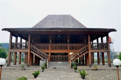 <9> Rumah Limas: Keindahan Sumatera Selatan