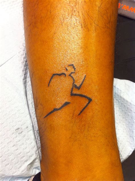 Galeria Running tattoo, Tattoos for women, Runner tattoo