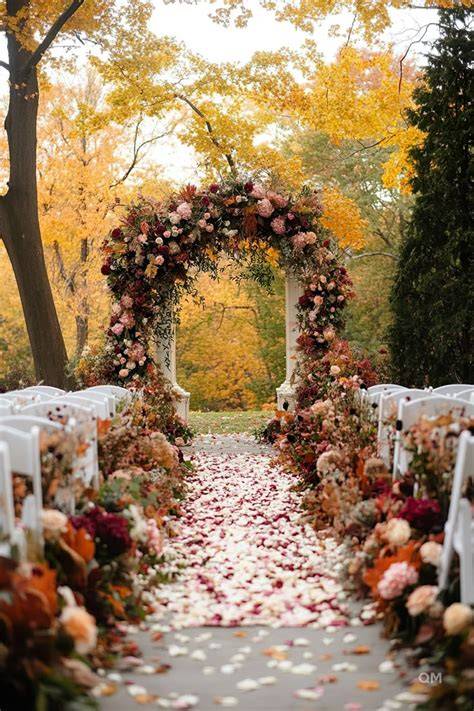 Rustic Chic Fall Wedding Themes