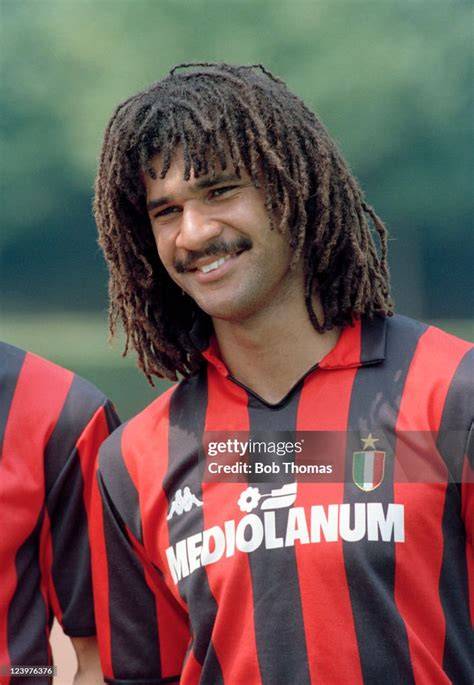 Gullit Milan Legend