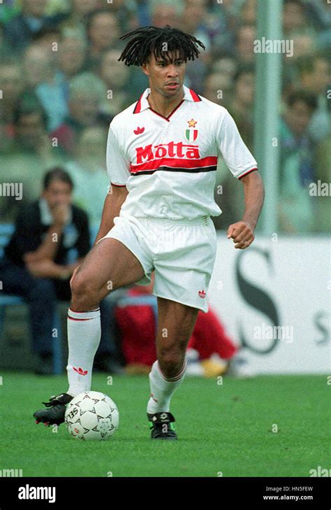 Gullit Back at Milan