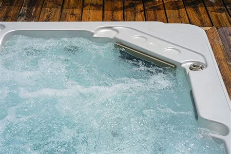 Safety Tips for Using a Jacuzzi