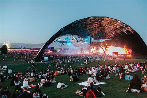 Sahara Stage
