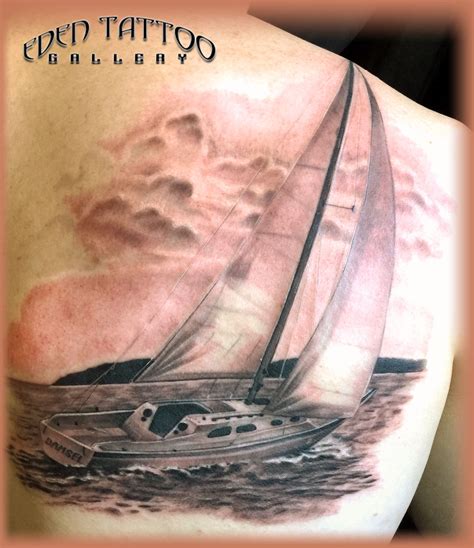 60 Segelboot Tattoo Designs für Männer ein Gefühl von