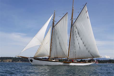 Sailing on Schooner