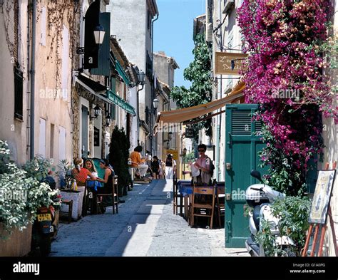 Saint Tropez back streets