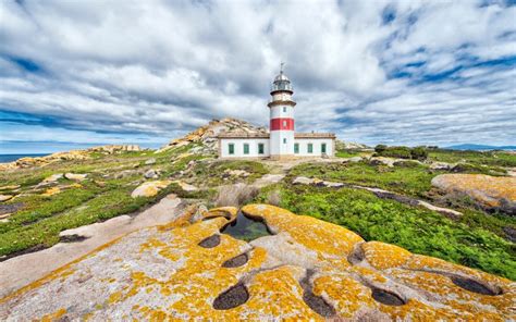 Close-up of the Salvora Island lighthouse