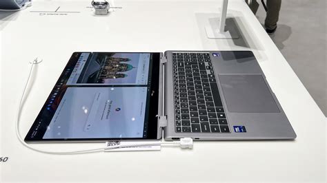 Samsung Galaxy Book Pro display