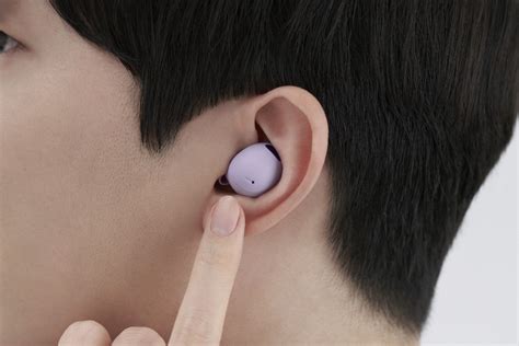 Samsung Galaxy Buds 2 setup