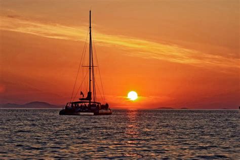 Santorini Catamaran Cruise Review: Day or Sunset Magic