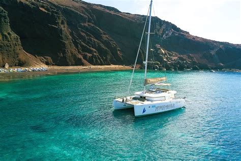 Catamarán privado en Santorini