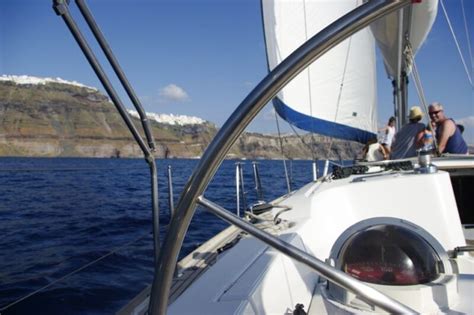 Santorini sailing tips