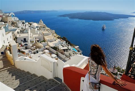 Santorini tour operator