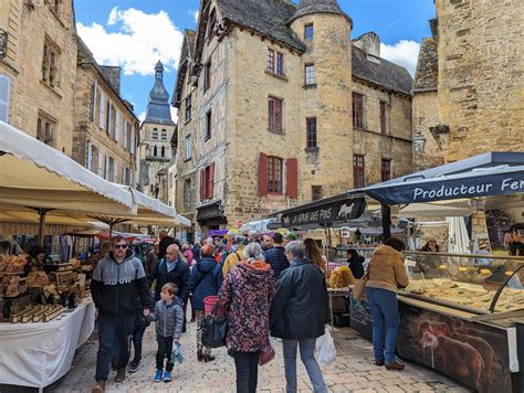 Sarlat Market Practical Tips
