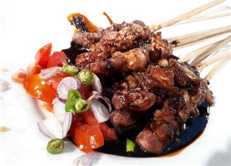 Sate Ayam atau Sate Kambing