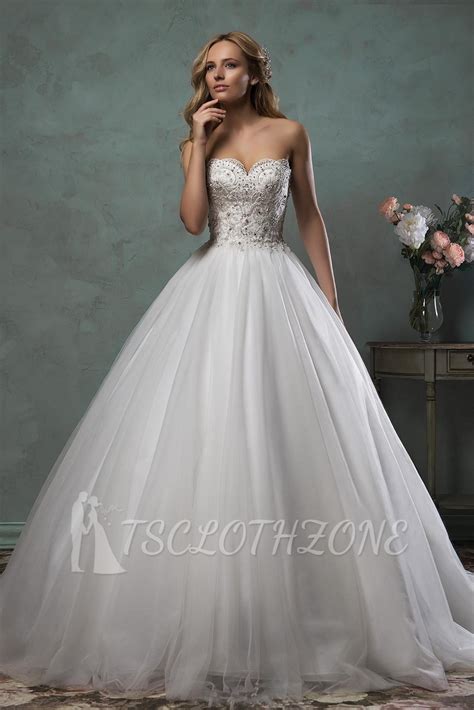 Save pecuniary on wedding dresses gowns
