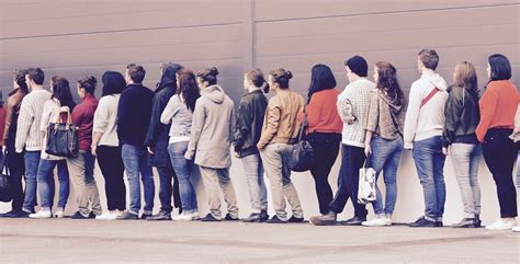 Saving Time and Avoiding Long Queues