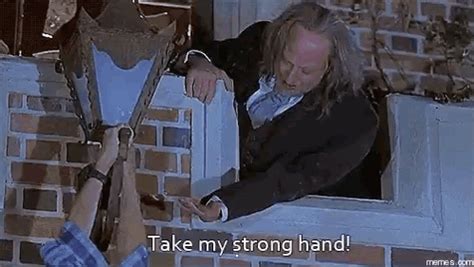 Scary Movie 2 Strong Hand