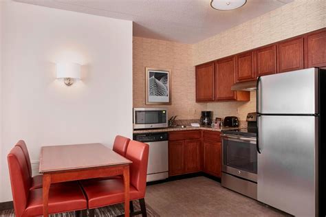 10 Schaumburg Hotels with Fully Equipped Kitchens for the Ultimate Homely Experience