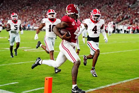 Alabama Crimson Tide Triumphs: A Sizzling Scoreboard of Today's Game!