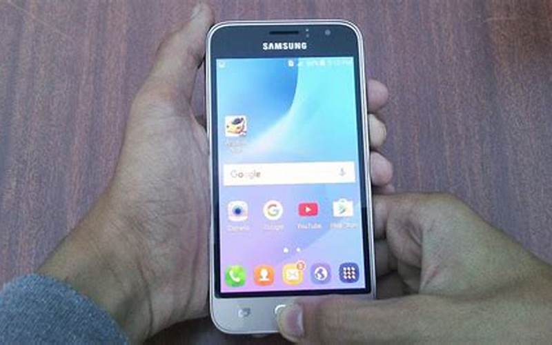 Screenshot Samsung Galaxy J1