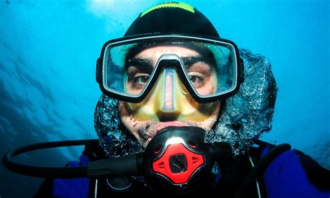 Scuba Masks & Coronavirus: Do They Protect You?