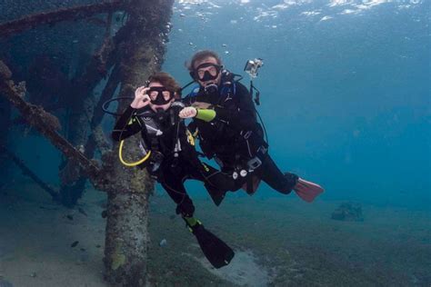 Scuba diving operator