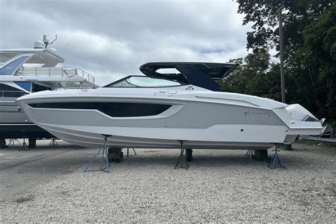 Sea Ray 38 GLS