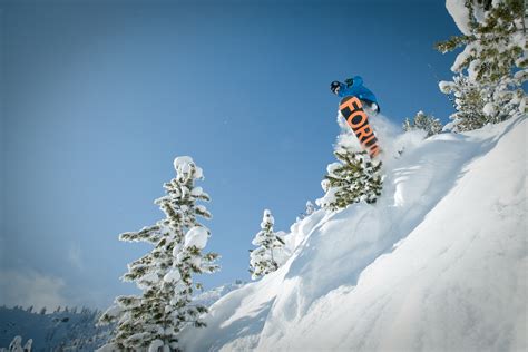 Find the Best Seasonal Snowboard Rentals Near You!