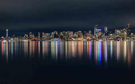 Seattle Nighttime Skyline View