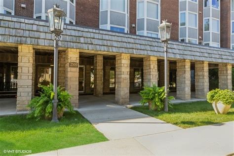 Discover Unmatched Luxury Living at Sebastian Realty Park Ridge: Your Gateway to Upscale Homes and Exclusive Communities