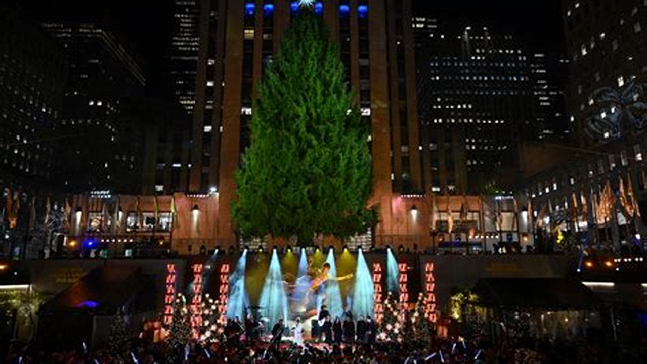 Segerstrom Christmas Tree Lighting 2024