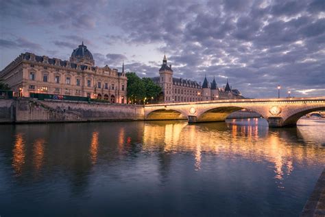 Seine at night